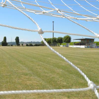 Le stade de Sainte-Néomaye